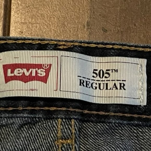 Boys Levi 505 Husky jeans - Picture 5 of 6